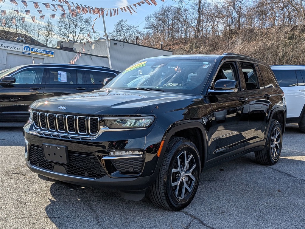 2023 Jeep Grand Cherokee Limited's photo