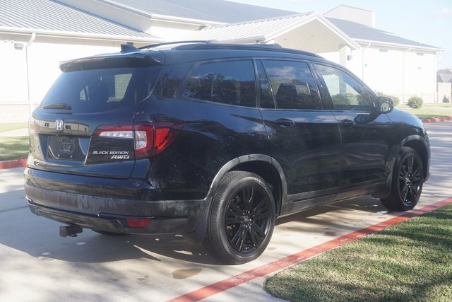 2020 Honda Pilot Black Edition photo 3