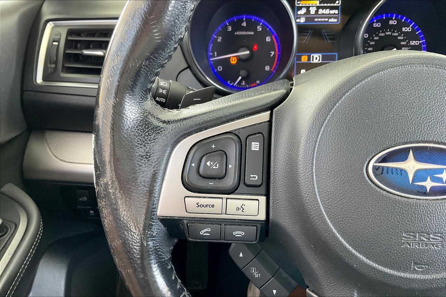 2017 Subaru Outback Premium photo 22