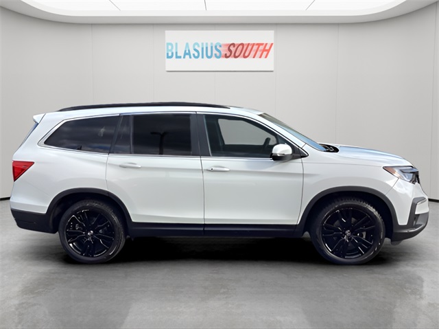 2021 Honda Pilot Special Edition photo 2