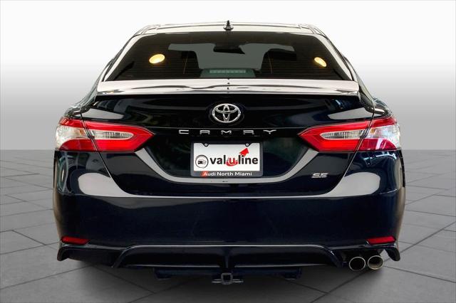 2020 Toyota Camry SE photo 4