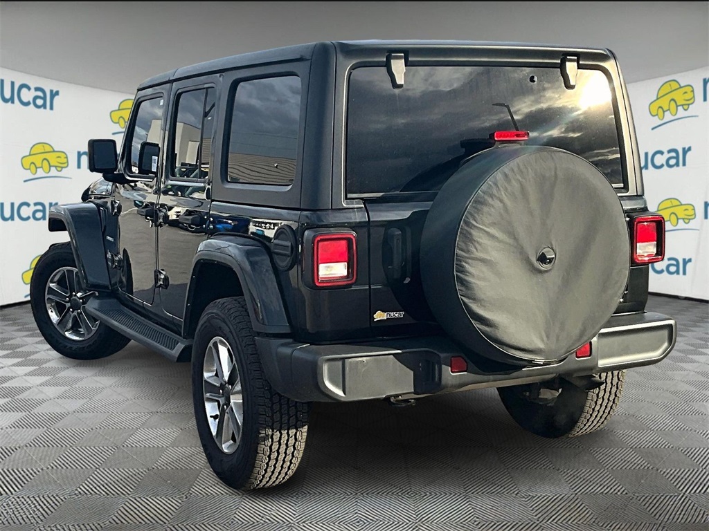 2021 Jeep Wrangler Unlimited Sahara photo 4
