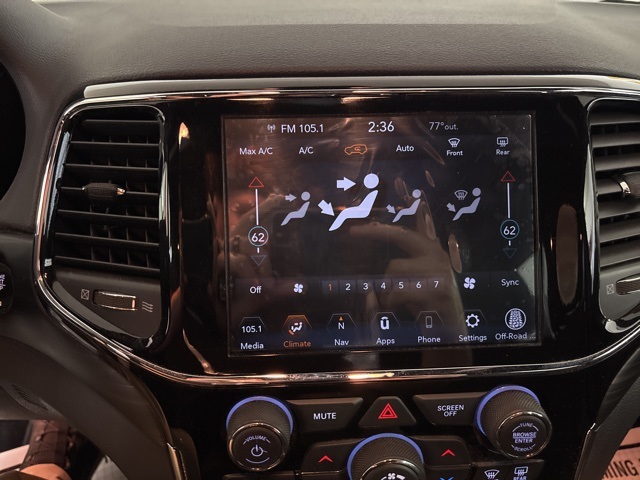 2020 Jeep Grand Cherokee Laredo E photo 20