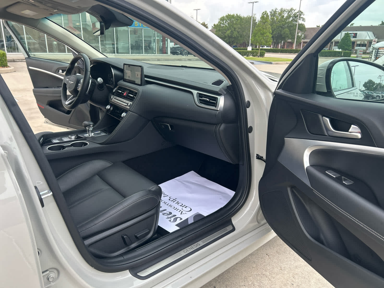 2025 Genesis G70 2.5T photo 14
