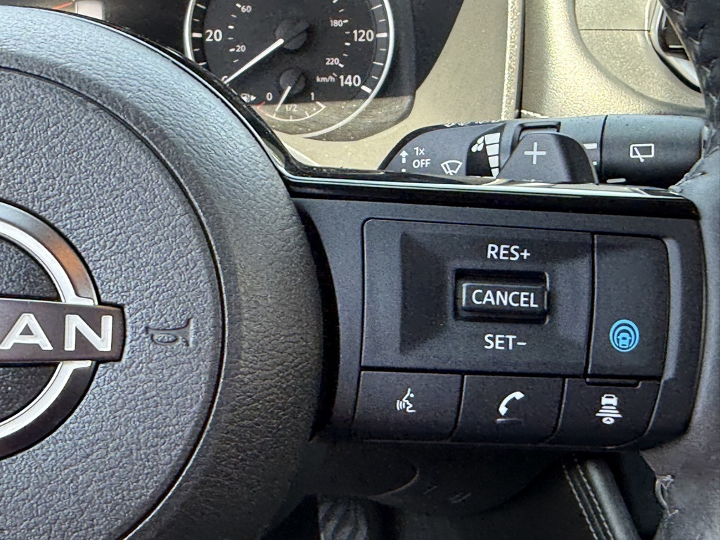 2022 Nissan Rogue SL photo 16