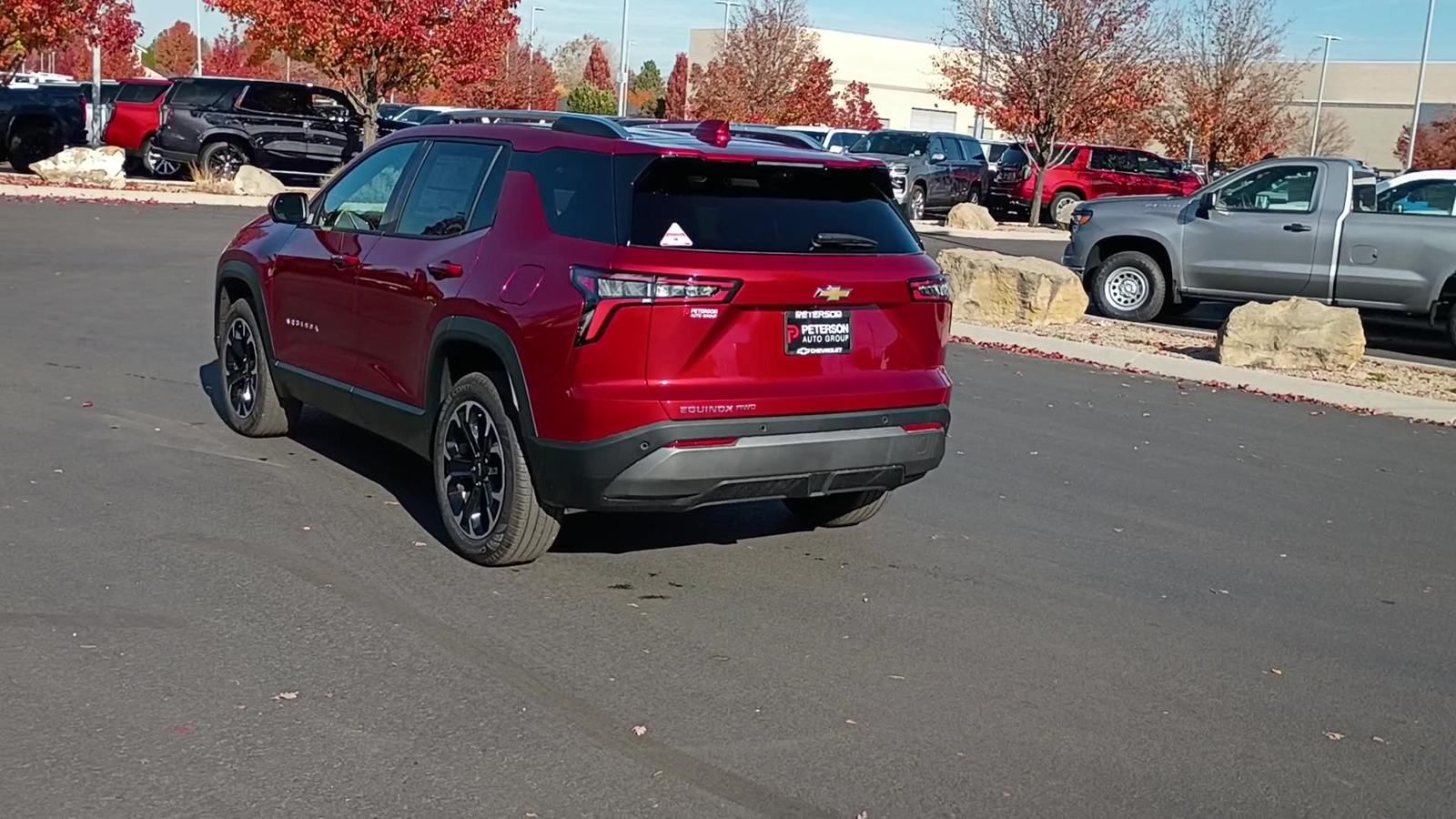 2026 Chevrolet Equinox LT photo 2