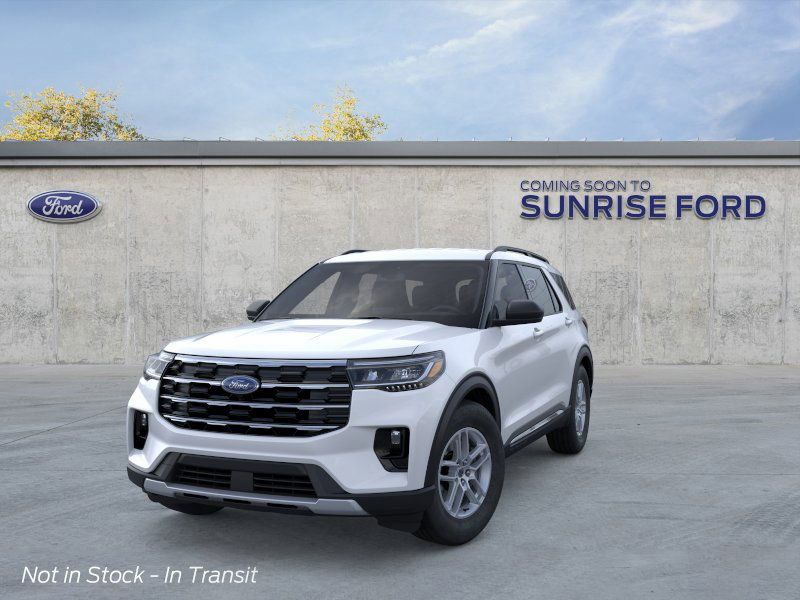 2025 Ford Explorer photo 3