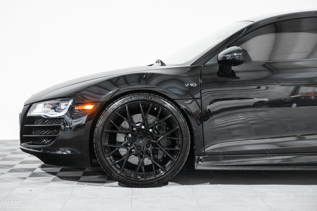 2012 Audi R8 5.2 Quattro photo 12