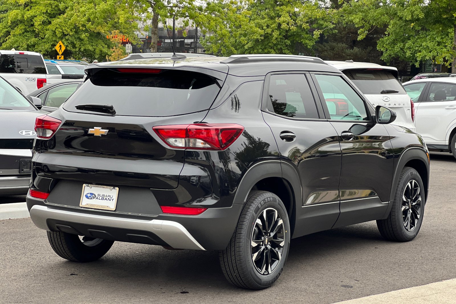 2023 Chevrolet Trailblazer LT photo 3