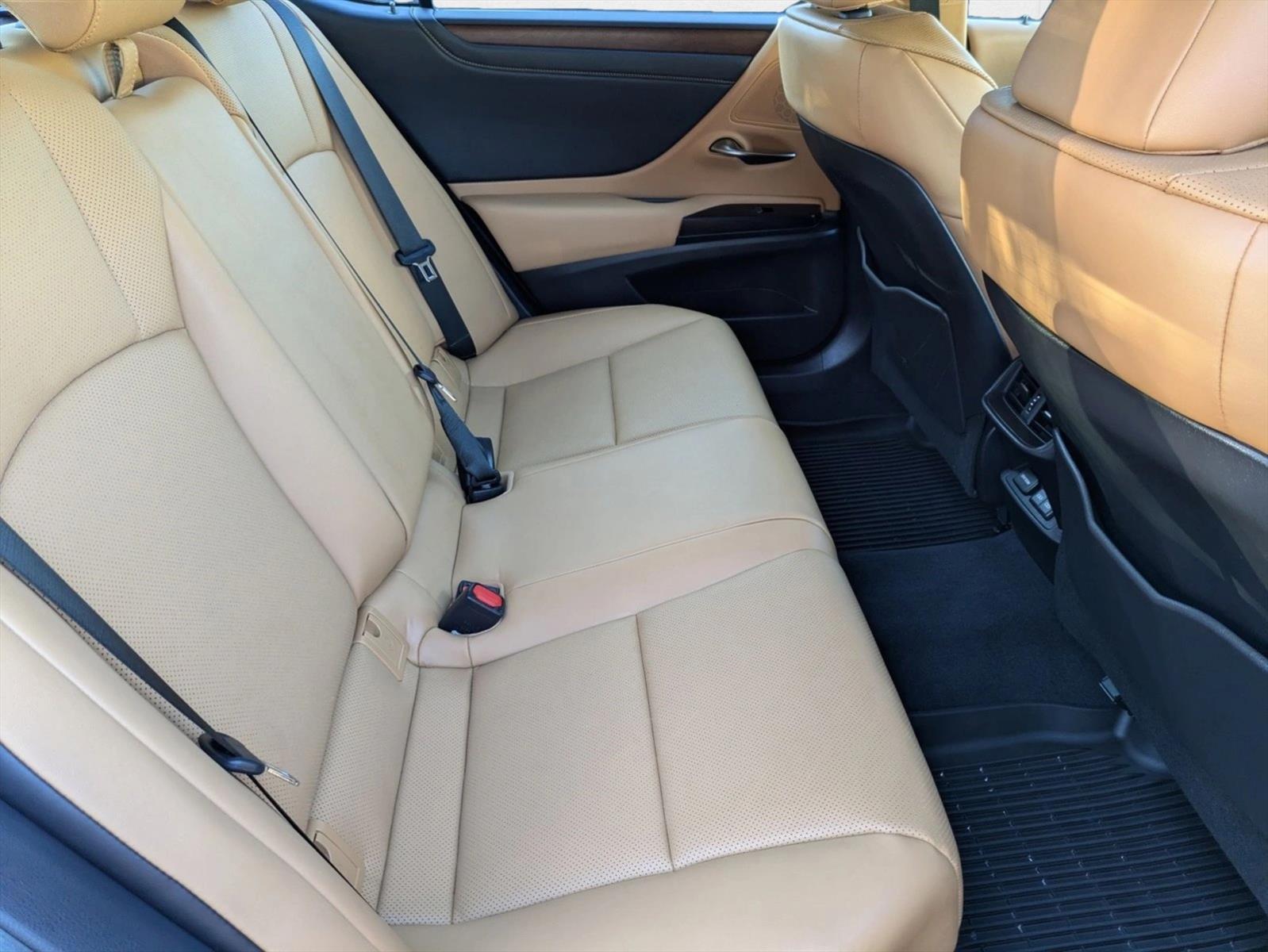 2025 Lexus ES 350 Base photo 18