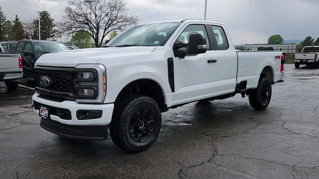2025 Ford F-250 XL photo 2