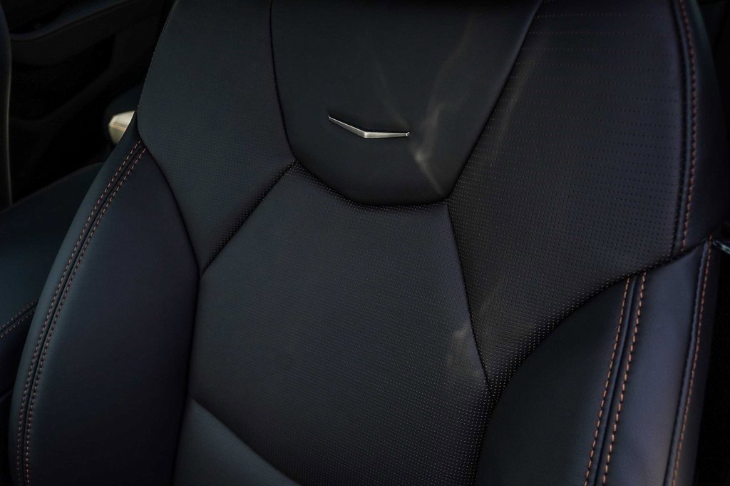 2026 Cadillac CT5 V photo 27