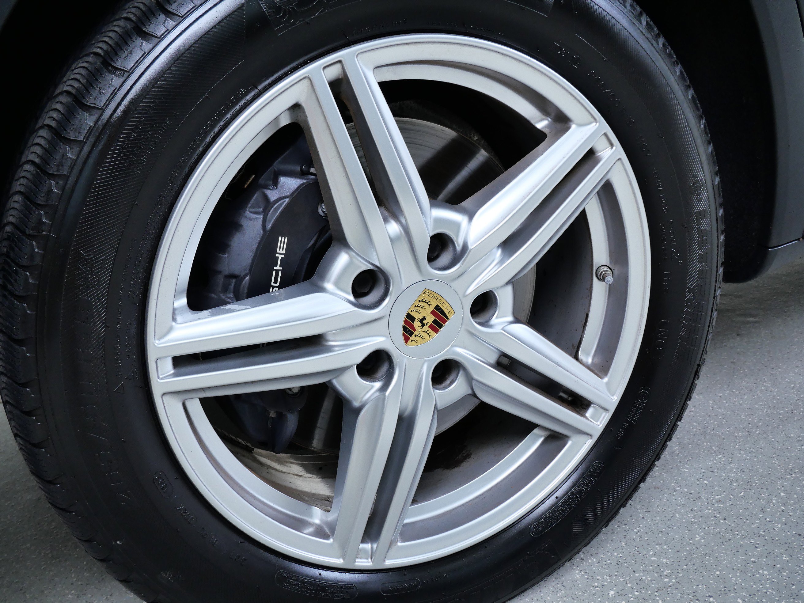 2015 Porsche Cayenne Diesel photo 12