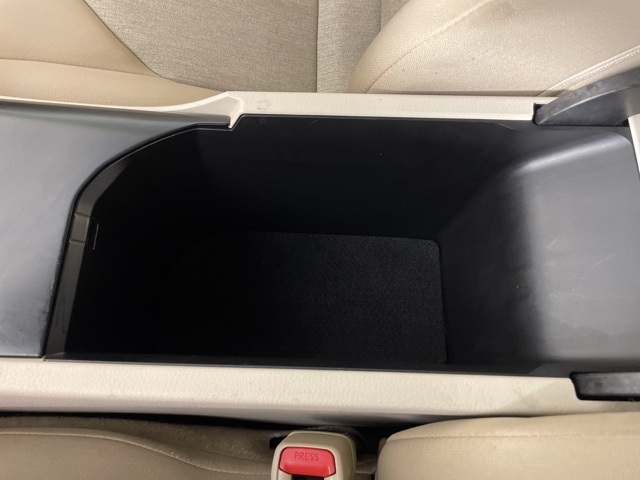 2018 Toyota Camry LE photo 30