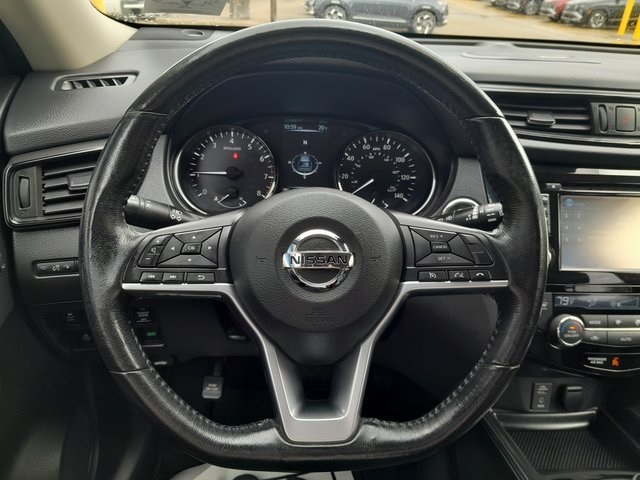 2017 Nissan Rogue SL photo 9