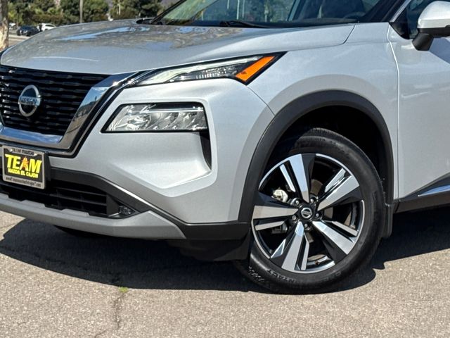 2021 Nissan Rogue SL photo 3