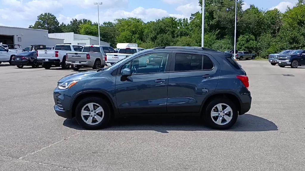 2022 Chevrolet Trax LT photo 5
