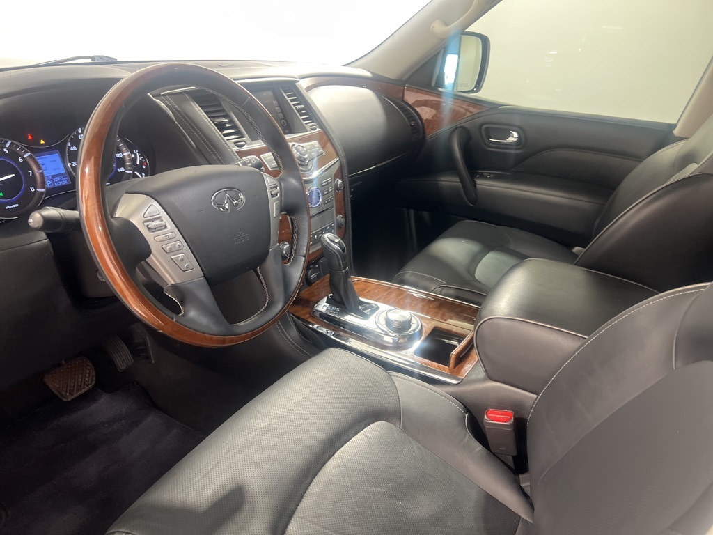2019 Infiniti QX80 Luxe photo 10