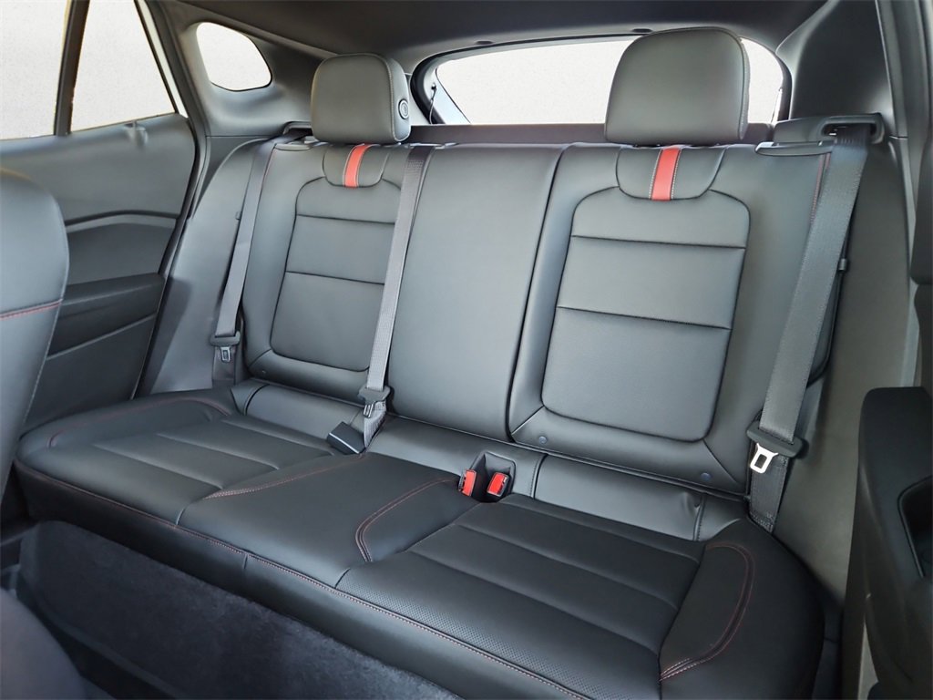 2025 Chevrolet Trax photo 9