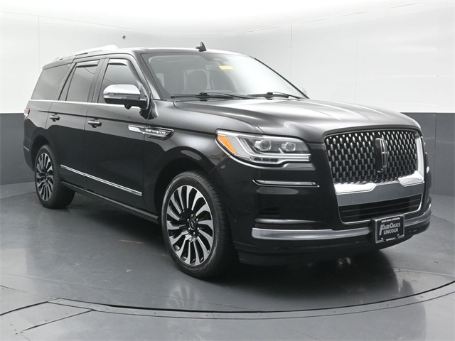 2022 Lincoln Navigator Black Label's photo
