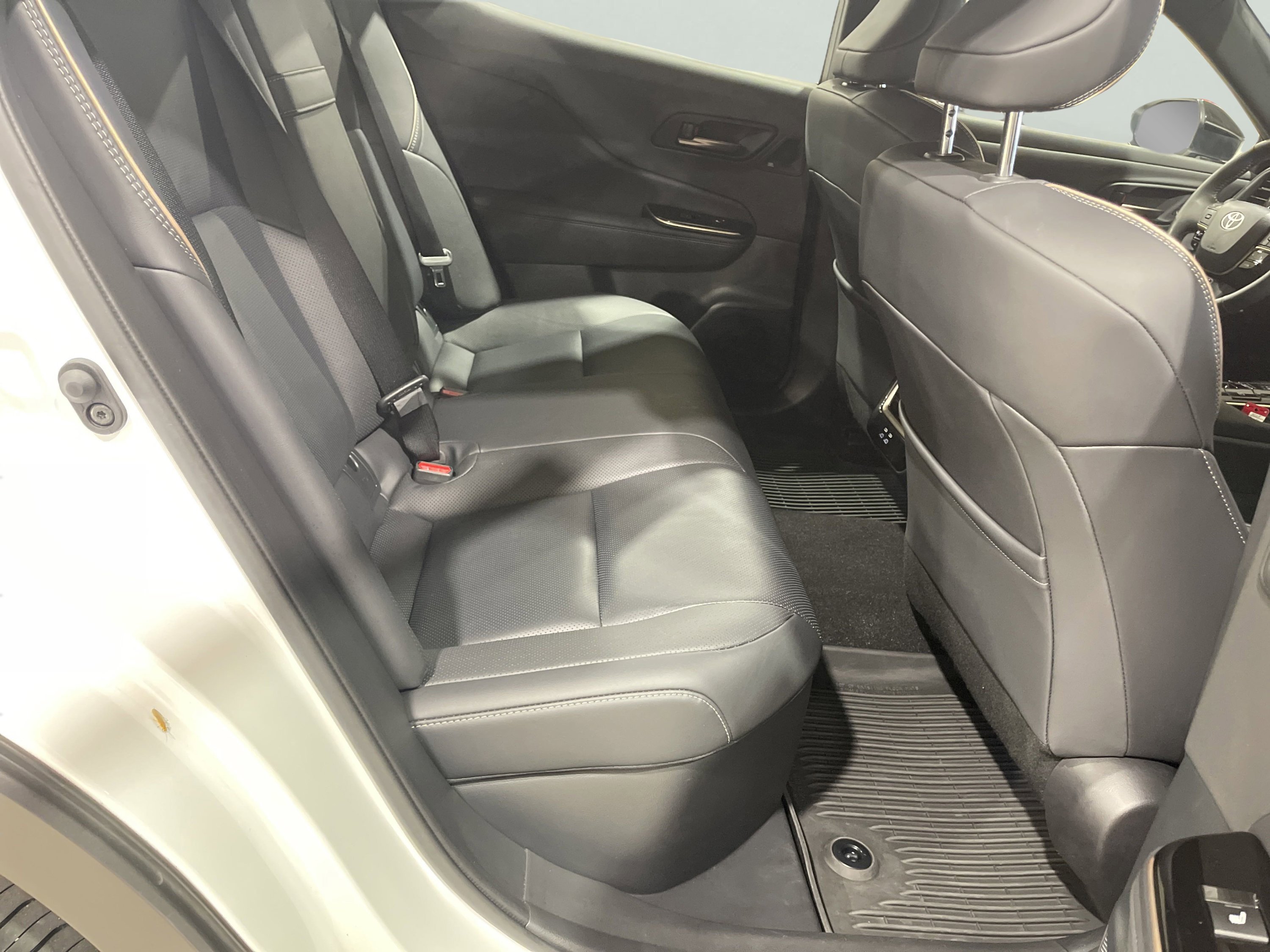 2025 Toyota Crown Platinum photo 12