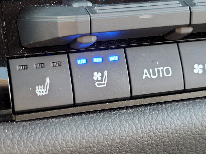 2024 Toyota Sequoia TRD Pro photo 17