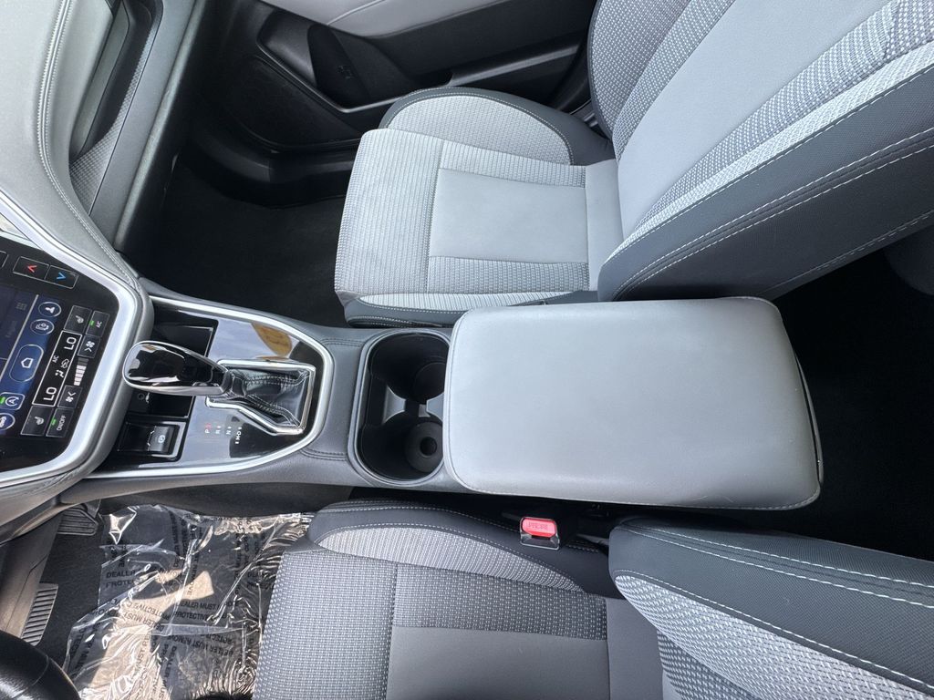 2023 Subaru Outback Premium photo 21