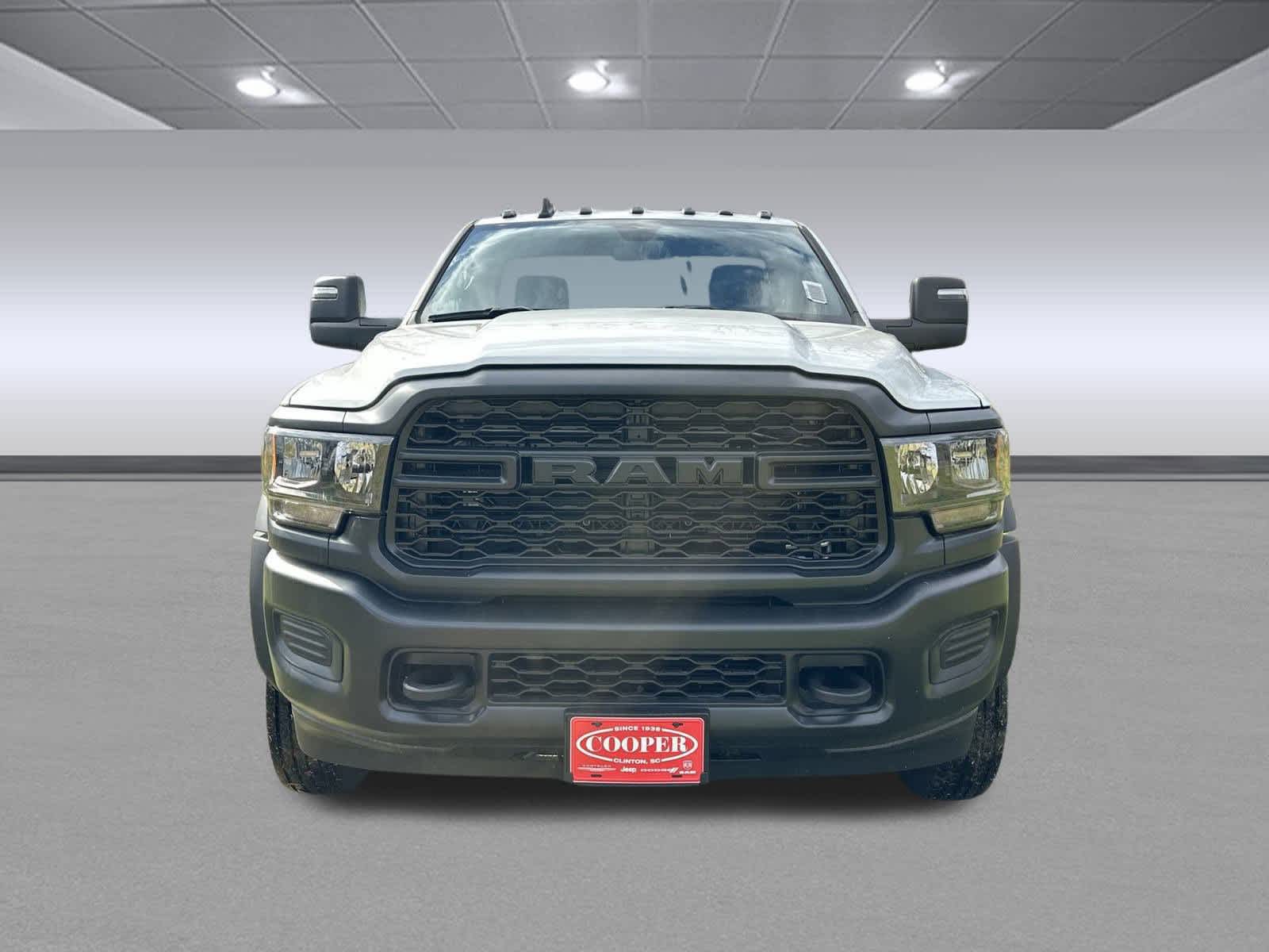 2024 Ram 4500 SLT photo 2