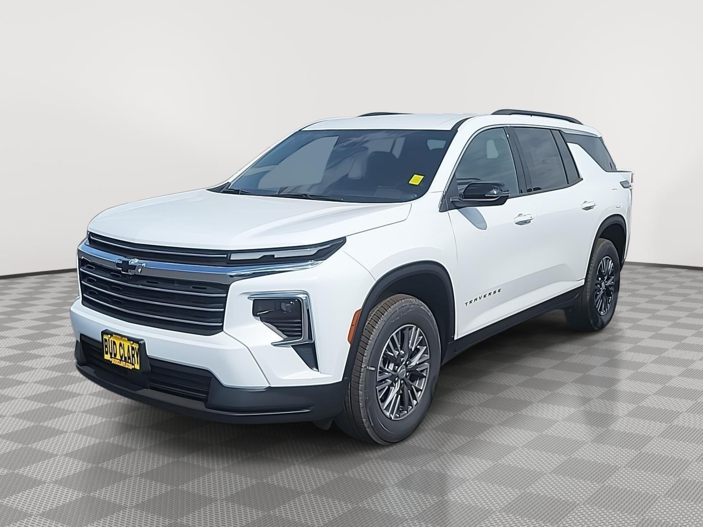 2025 Chevrolet Traverse photo 2