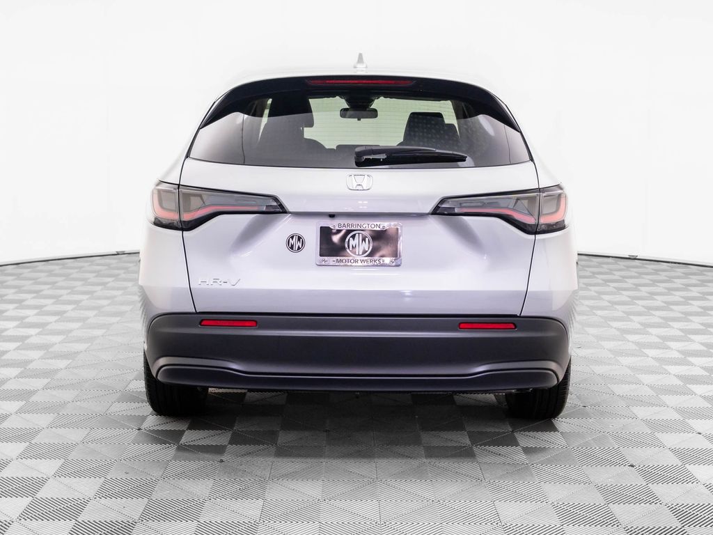 2026 Honda HR-V LX photo 2