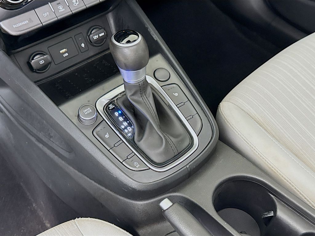 2023 Hyundai Kona SEL photo 20