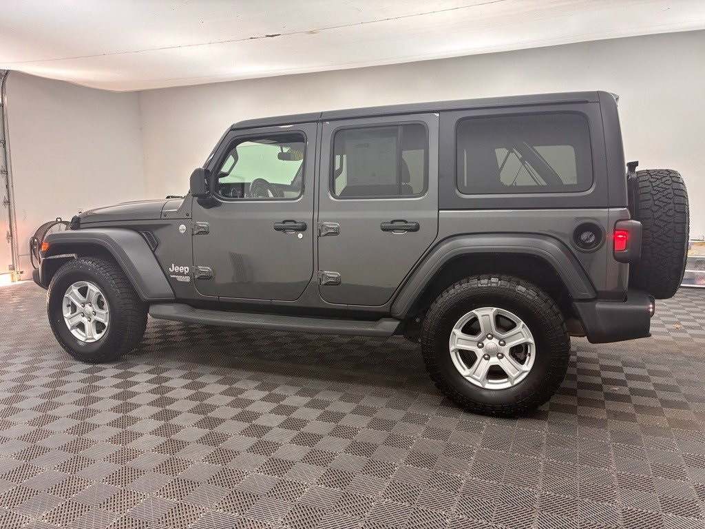 Used 2019 Jeep Wrangler Unlimited Sport S with VIN 1C4HJXDN0KW635220 for sale in Kansas City