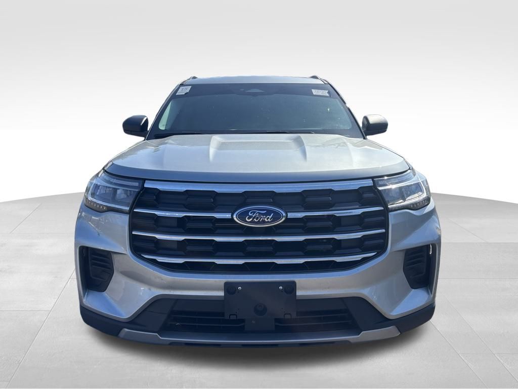 2025 Ford Explorer photo 15