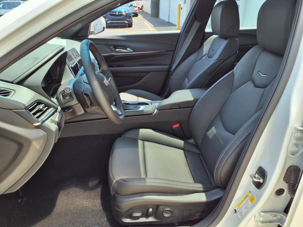 2025 Cadillac CT4 Premium Luxury photo 2