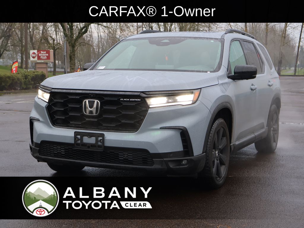 2025 Honda Pilot Black Edition's photo