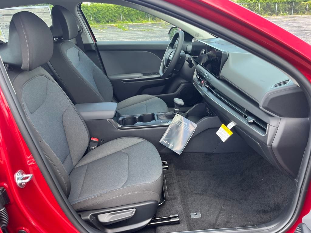 2025 Kia K4 LXS photo 15