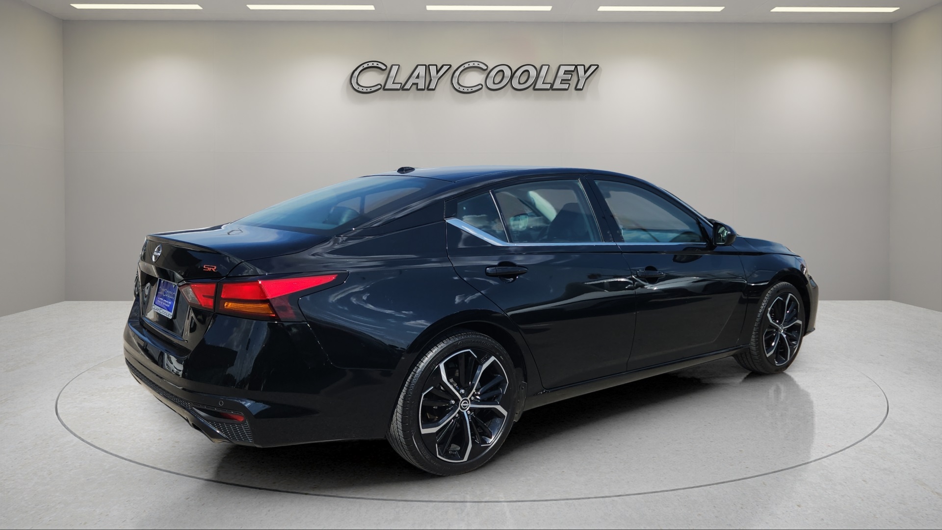 2024 Nissan Altima 2.5 SR photo 3