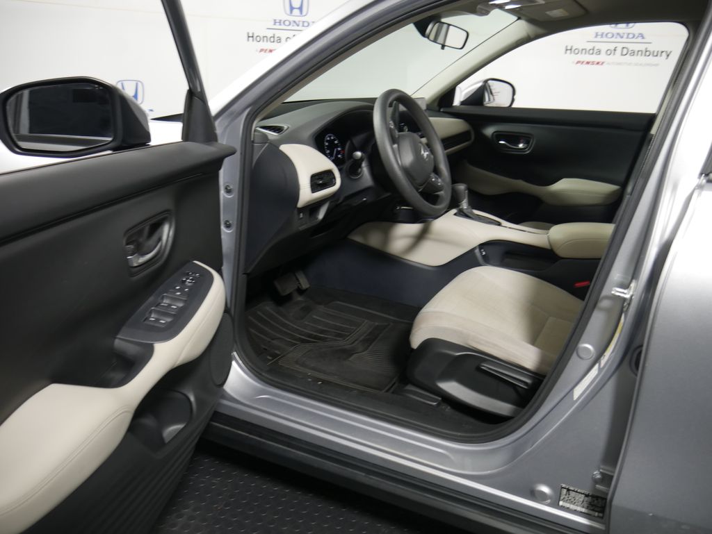2023 Honda HR-V LX photo 23