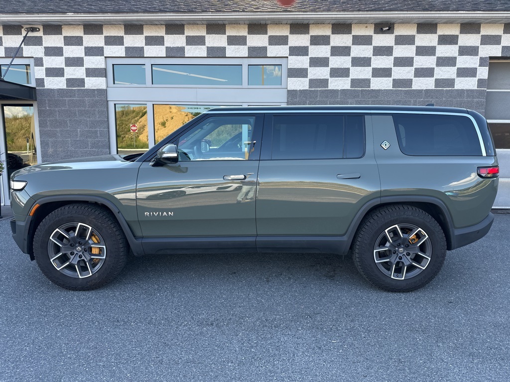 2023 Rivian R1S Launch Edition photo 2