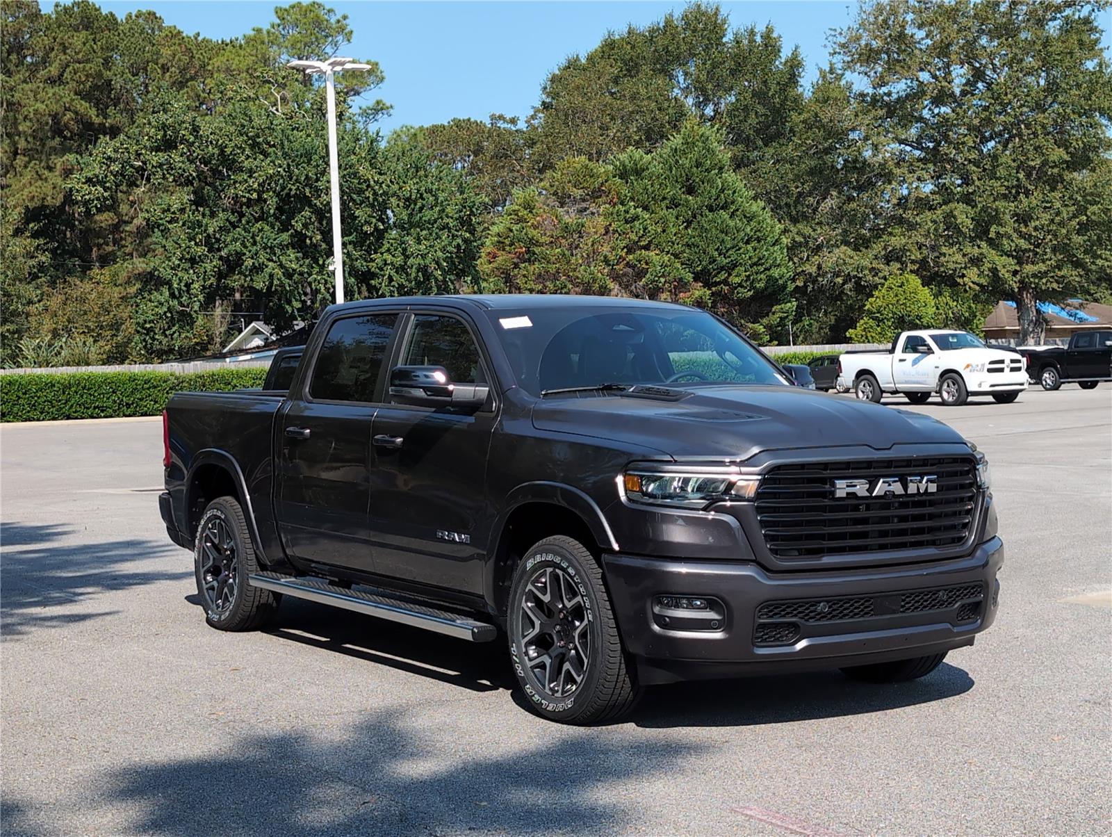 2026 Ram 1500 Laramie photo 4