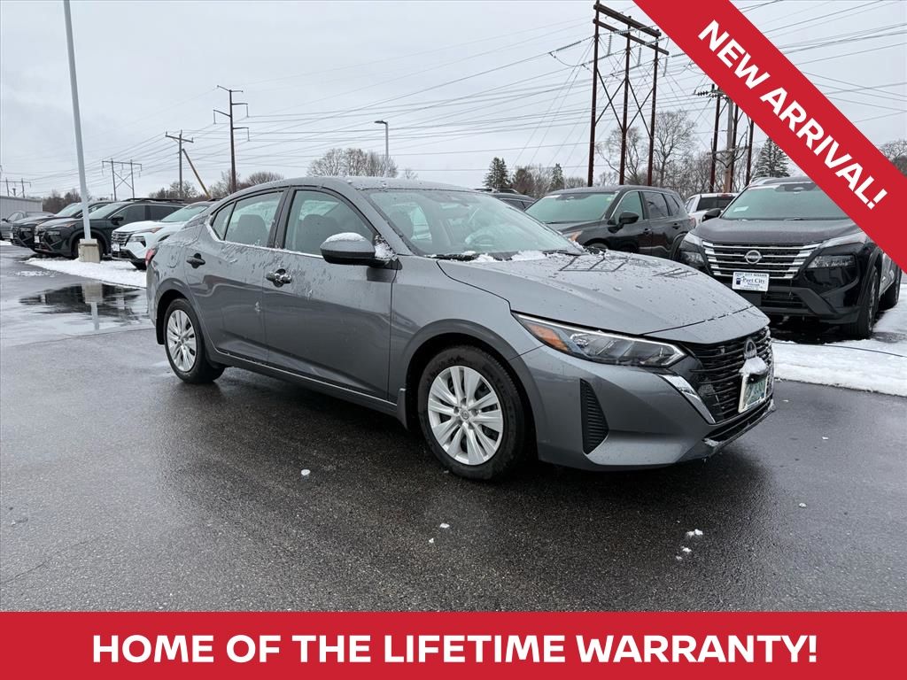 2024 Nissan Sentra S's photo