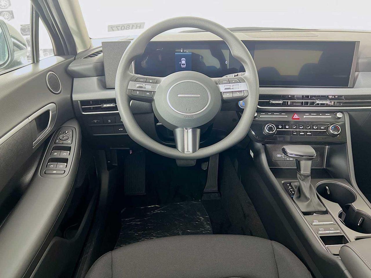 2025 Hyundai Sonata SE photo 10
