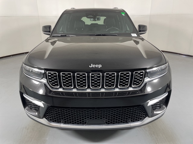 2022 Jeep Grand Cherokee Summit photo 3