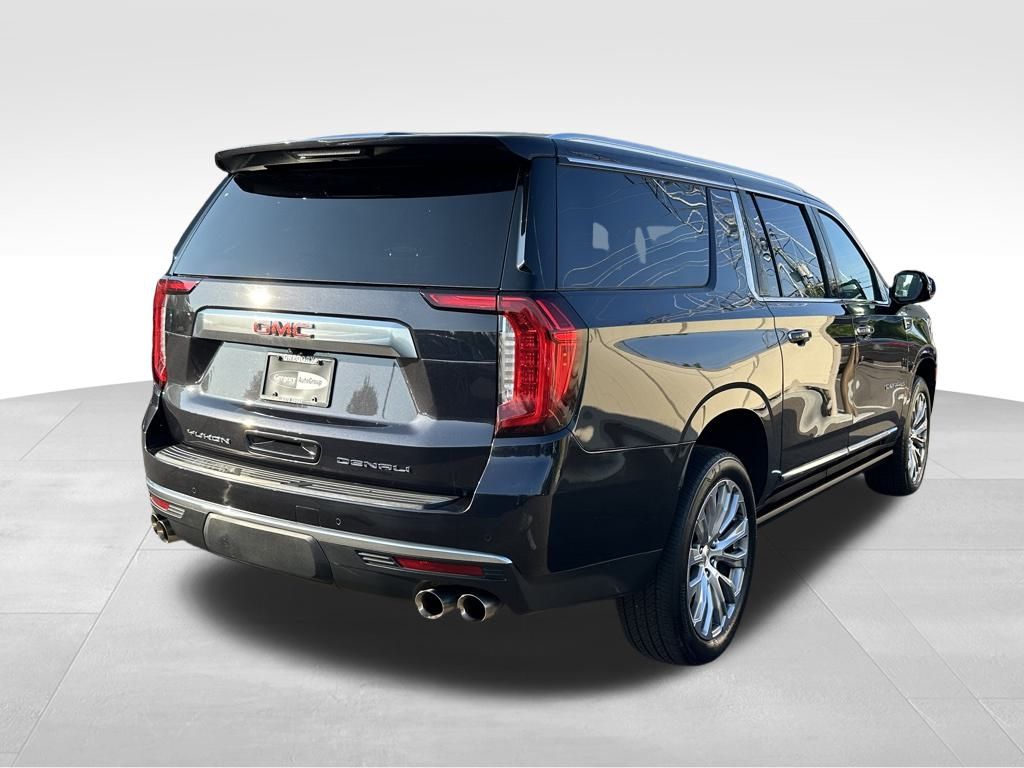 2023 Gmc Yukon XL Denali photo 3