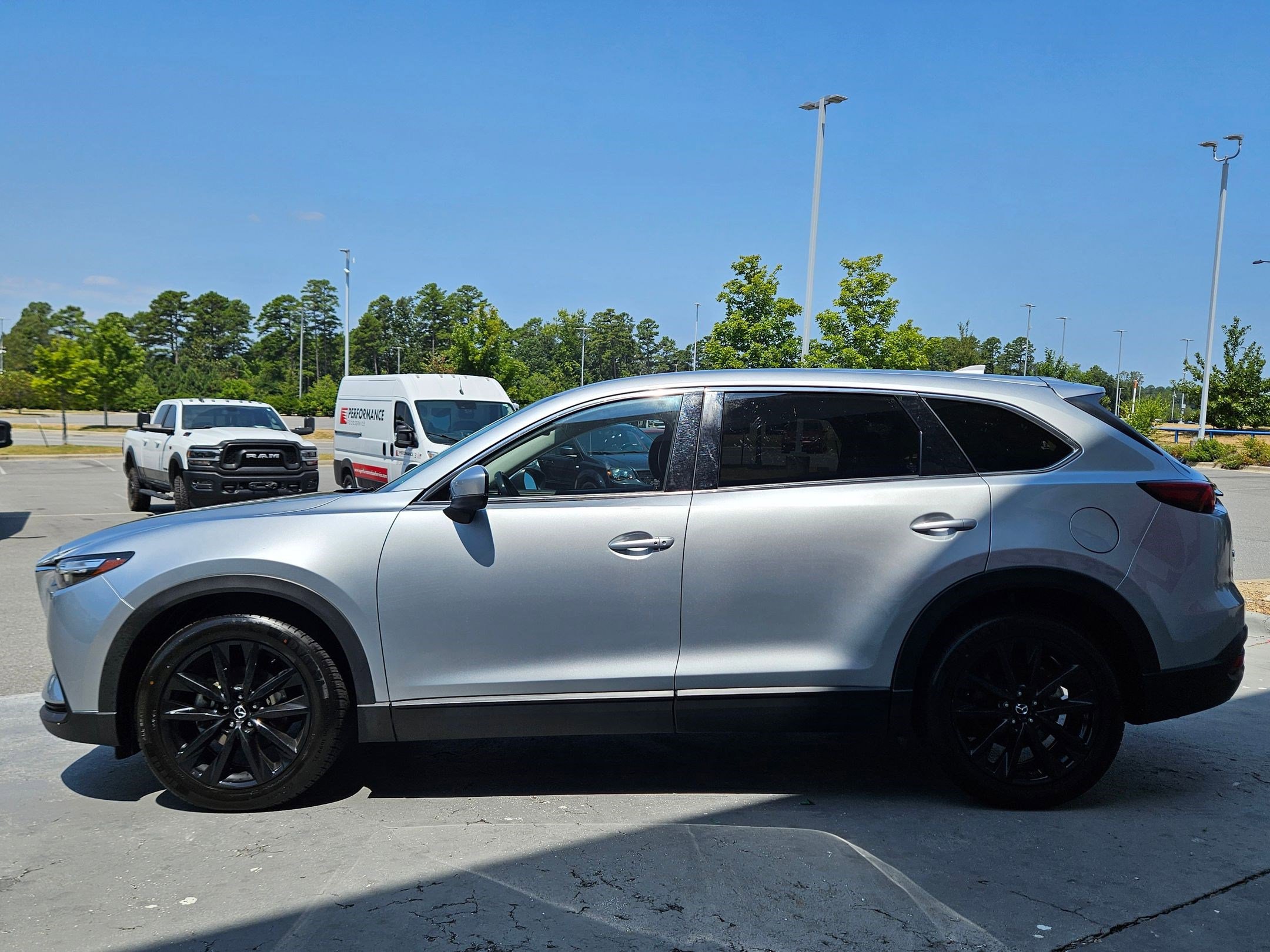 2023 Mazda CX-9 Touring photo 3