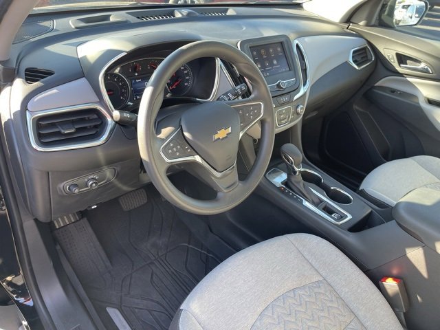 2023 Chevrolet Equinox LS photo 16
