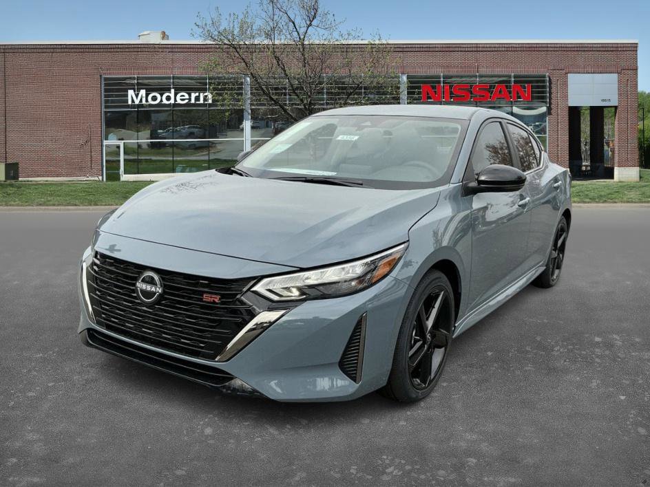 2025 Nissan Sentra SR's photo