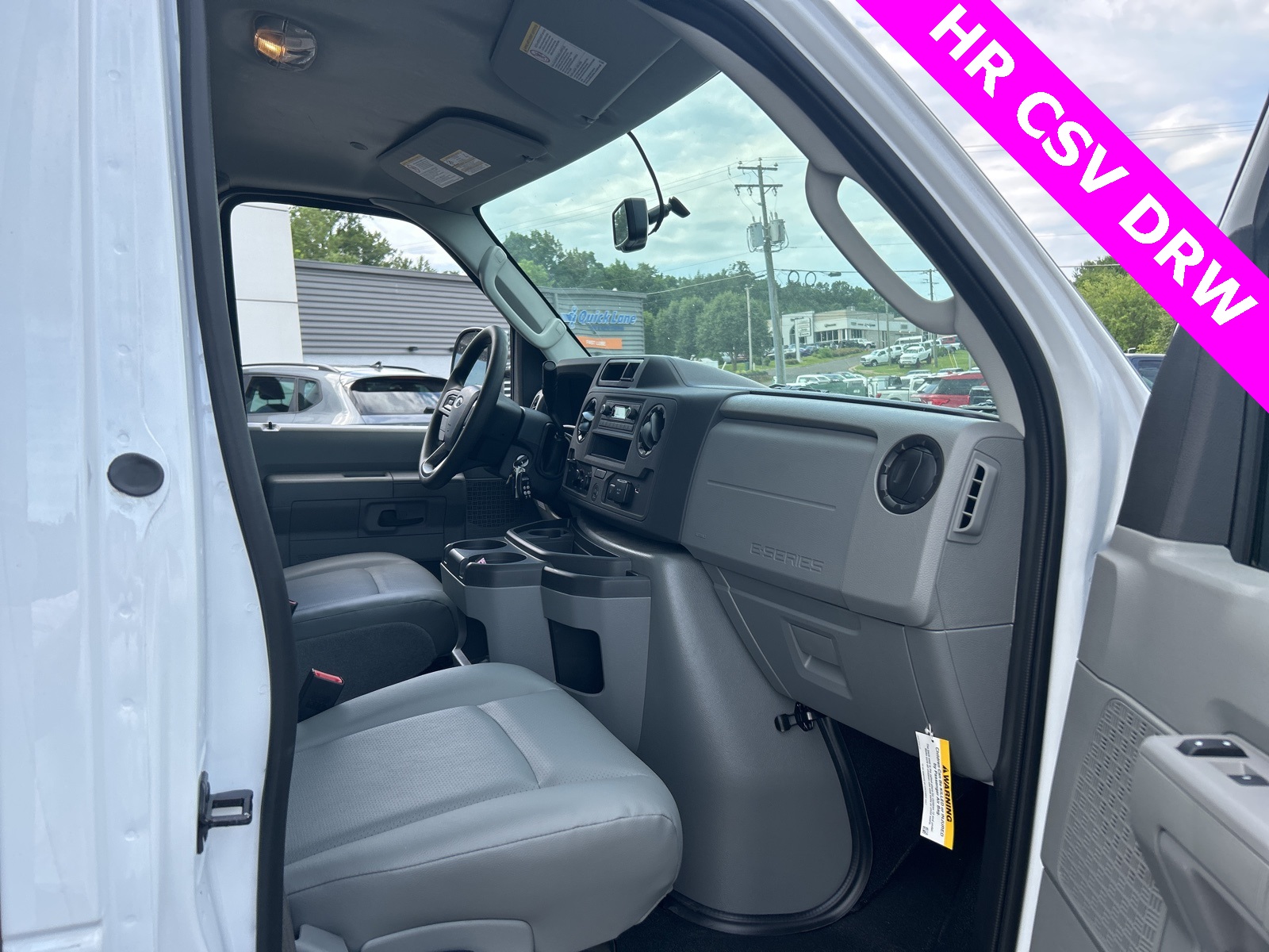 2025 Ford E-350 photo 4
