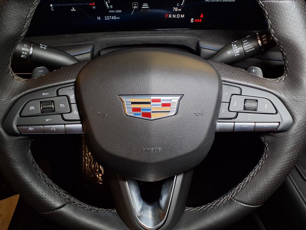 2025 Cadillac XT4 Sport photo 4