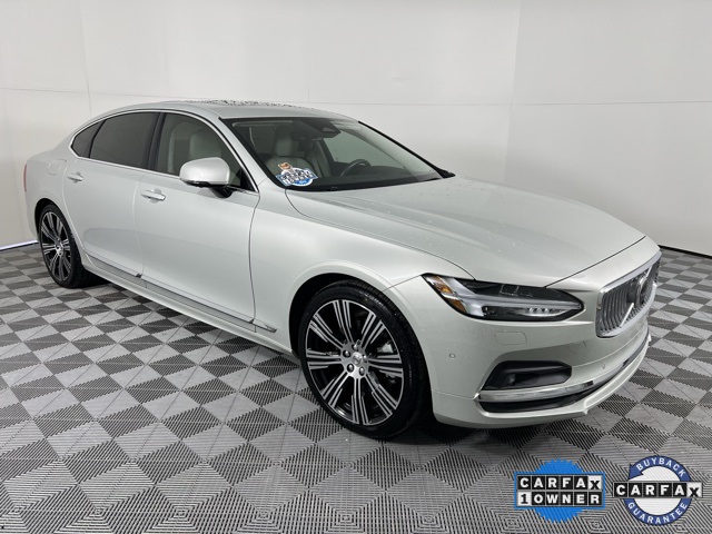 2022 Volvo S90 Inscription's photo